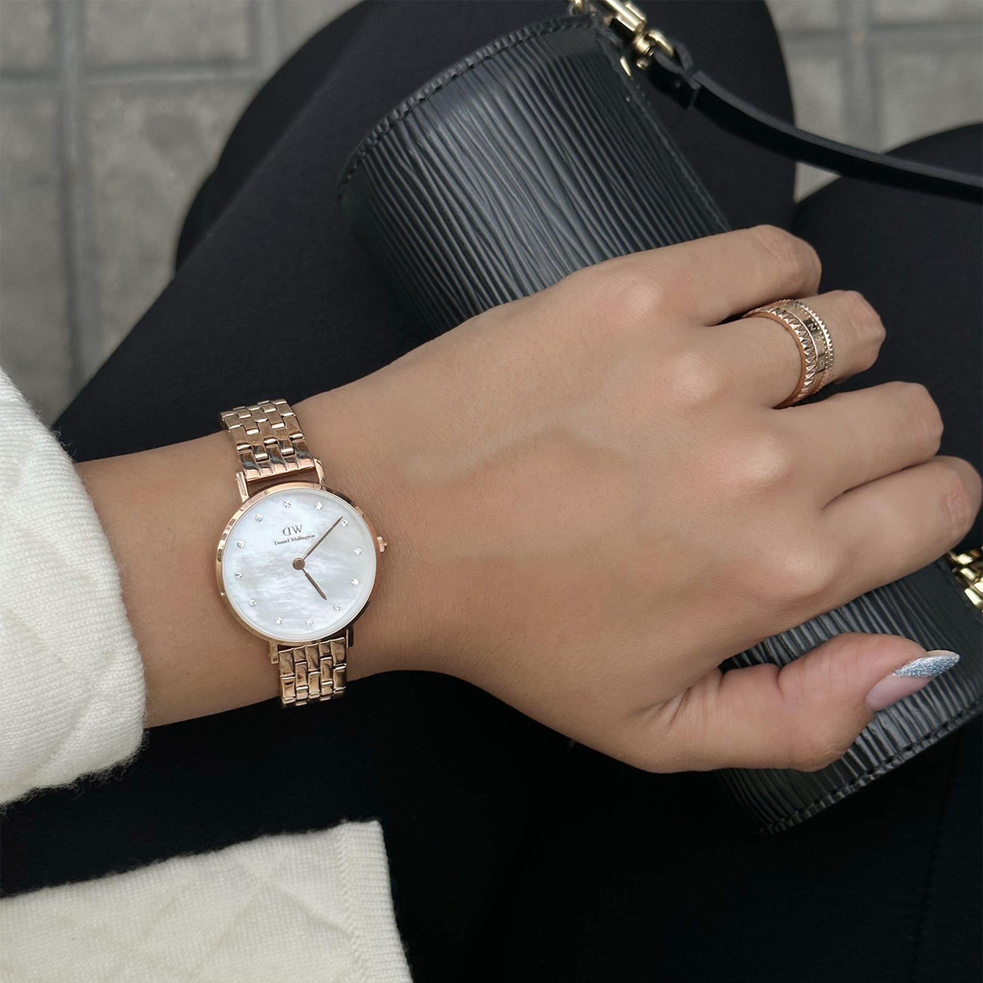 Daniel wellington ladies hot sale watch rose gold